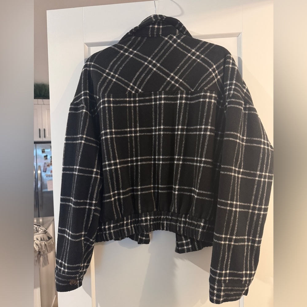 Plaid Black and White Cropped Jacket - Picture 3 of 3